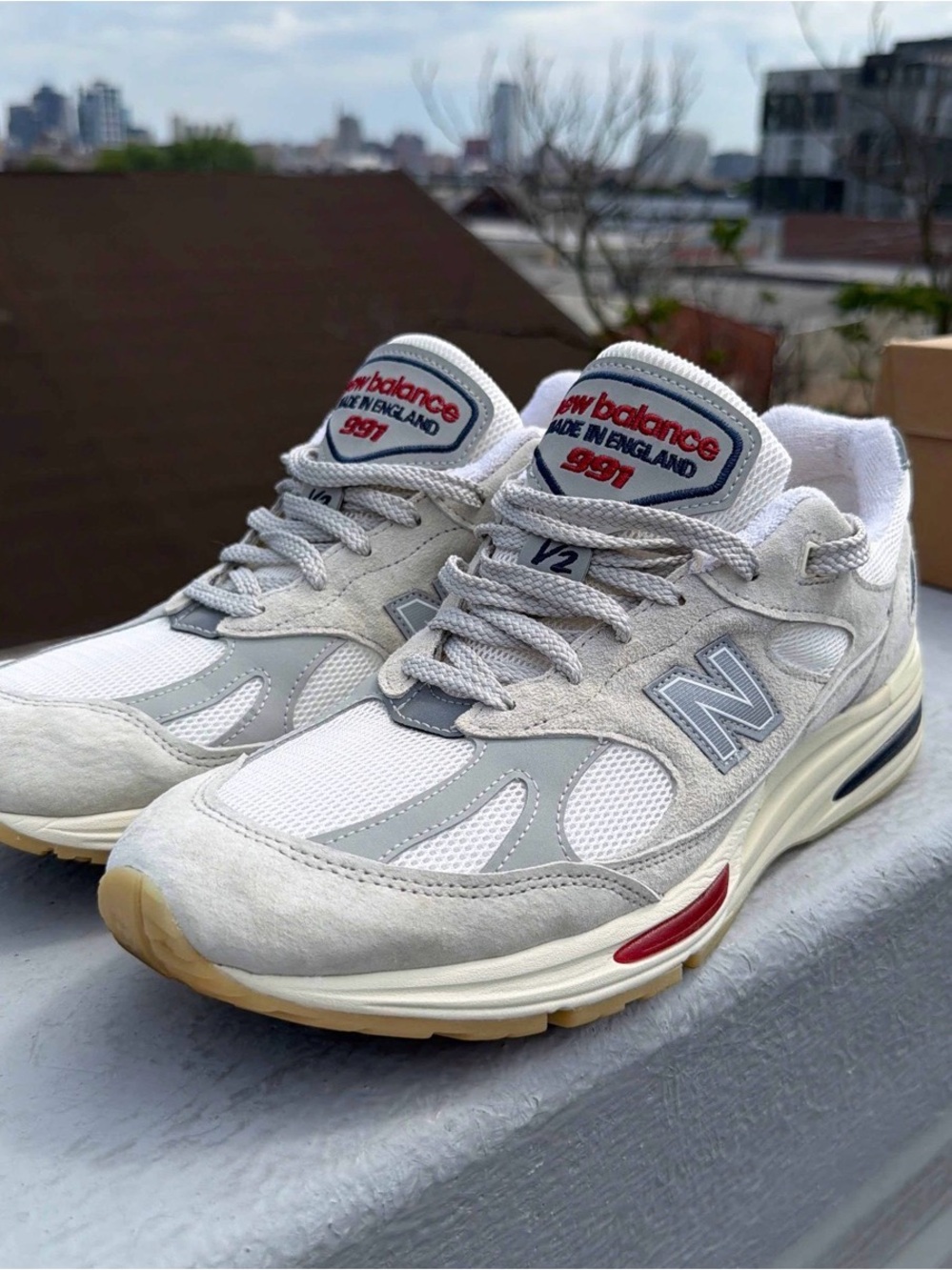 New Balance Men's Sneakers in Off-White with Red & Navy Accents - Picture 10 of 10
